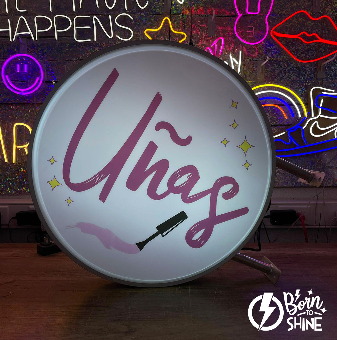 Botón de luz / Uñas